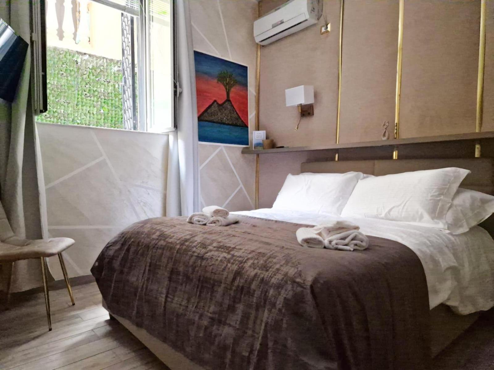 La Dimora Nei Presepi In San Gregorio Apartment Naples Luaran gambar