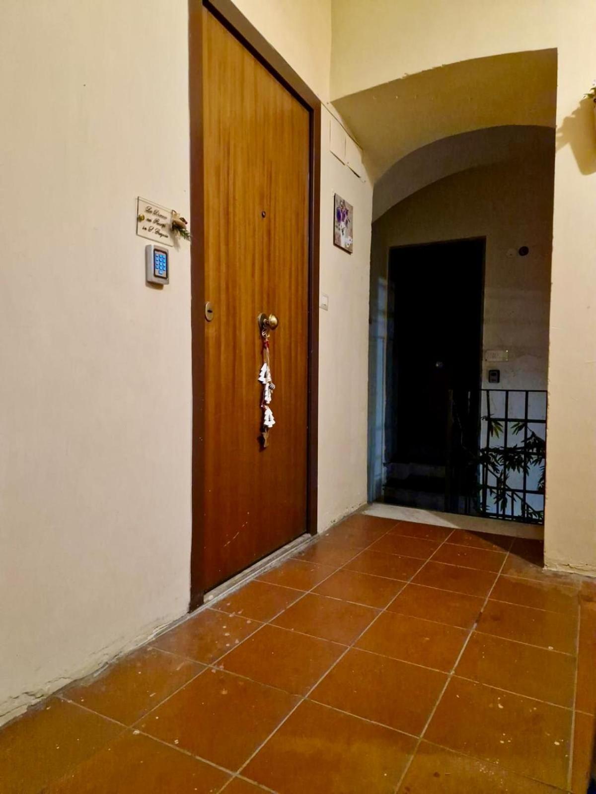 La Dimora Nei Presepi In San Gregorio Apartment Naples Luaran gambar